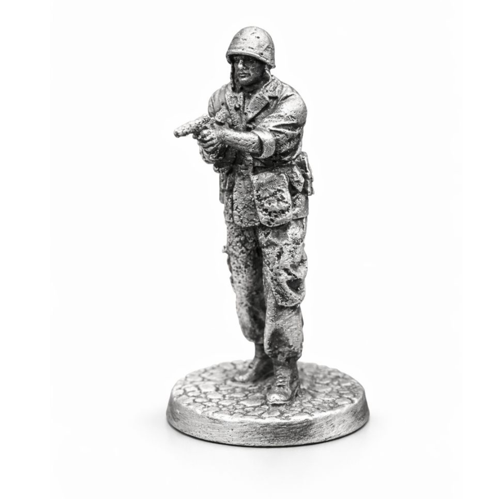 Soldier - Watchman hand-poured 999+ silver statue by Gold Spartan