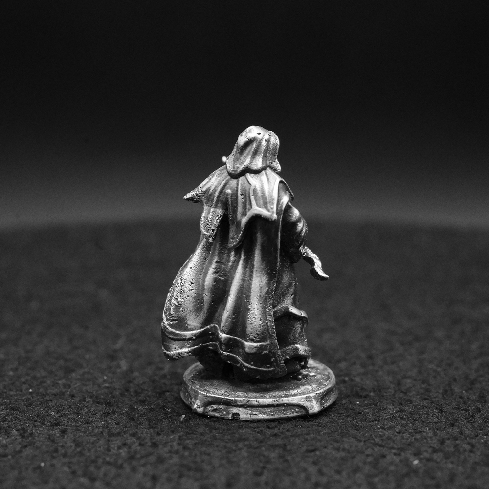 Wizard hand-poured 999+ silver statue by Gold Spartan