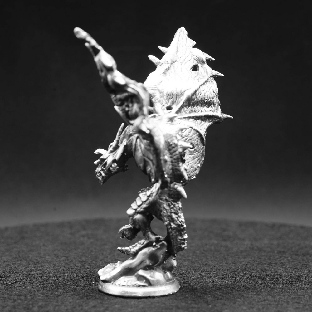Wyvern Dragon hand-poured 999+ silver statue by Gold Spartan