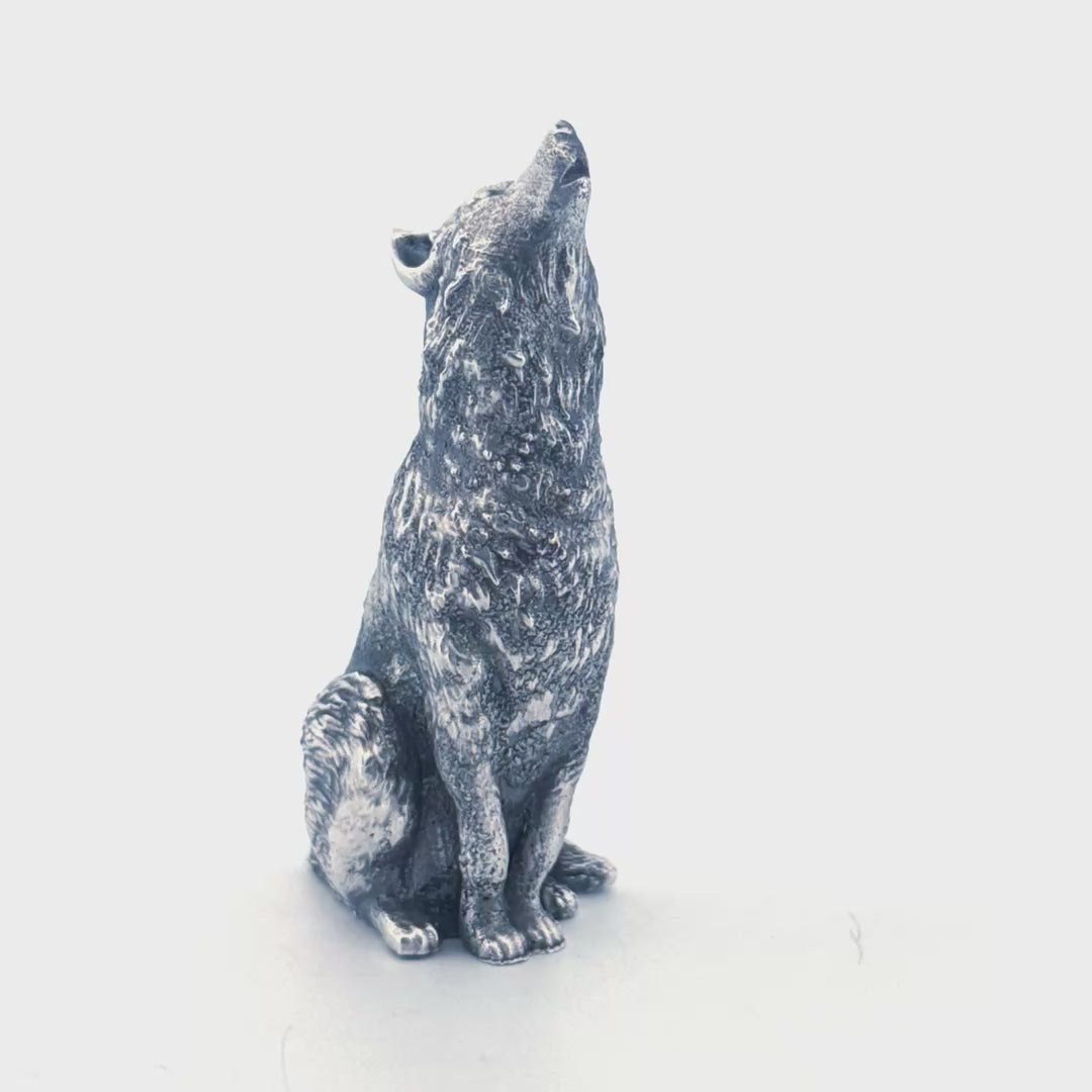 Howling Wolf