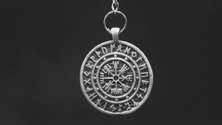 Vegvisir Pendant