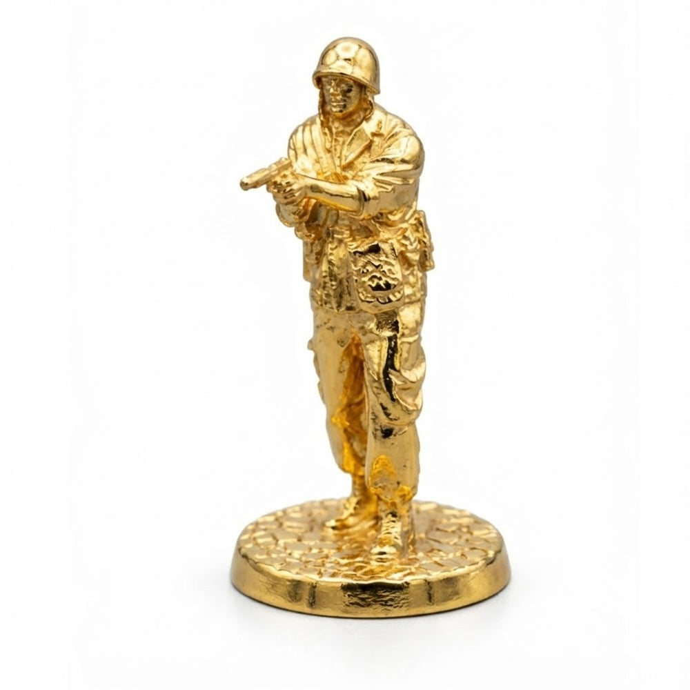 Soldier - Watchman hand-poured 999+ silver statue by Gold Spartan