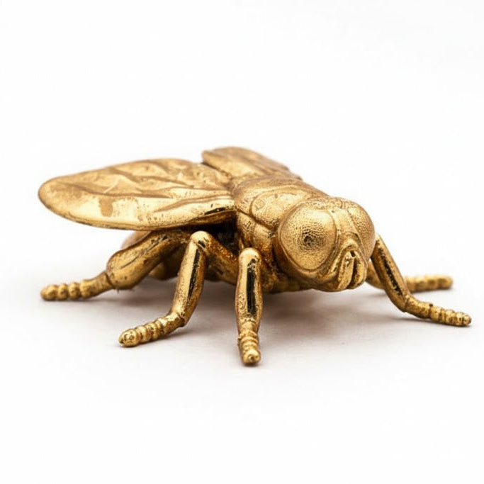 Fly hand-poured 999+ silver statue by Gold Spartan